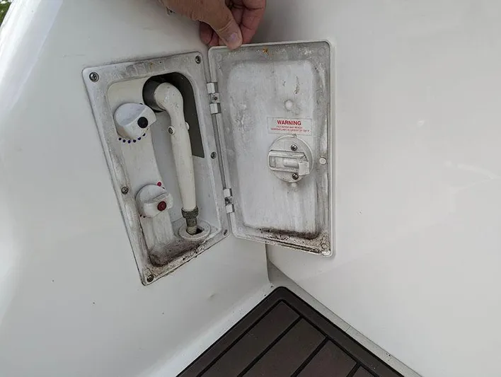 Diggin Deep Yacht Photos Pics 