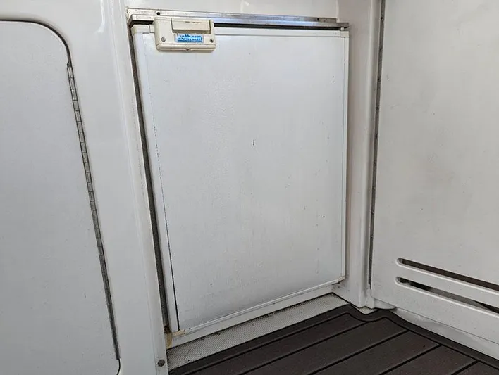 Diggin Deep Yacht Photos Pics 