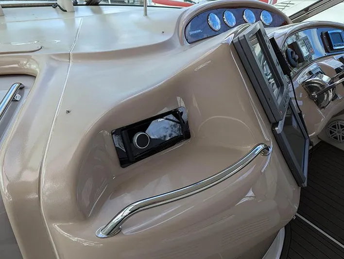 Diggin Deep Yacht Photos Pics 