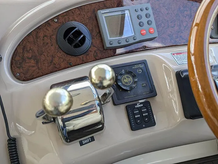 Diggin Deep Yacht Photos Pics 