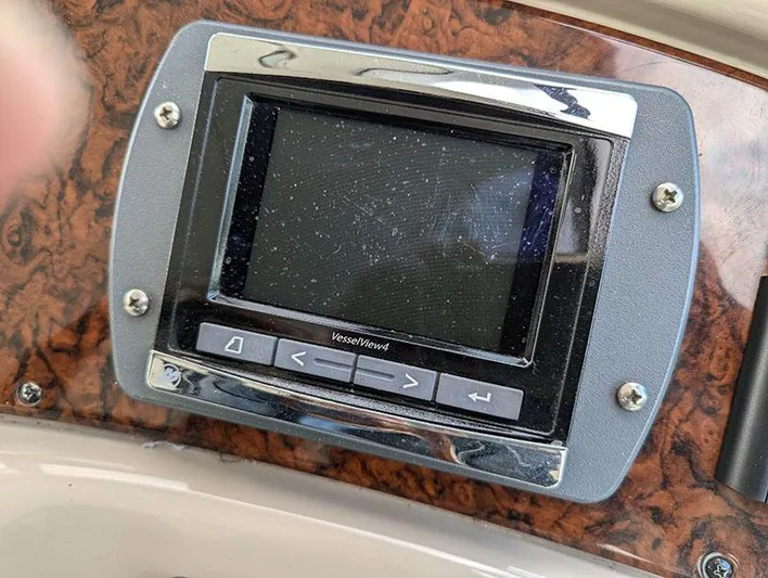 Diggin Deep Yacht Photos Pics 