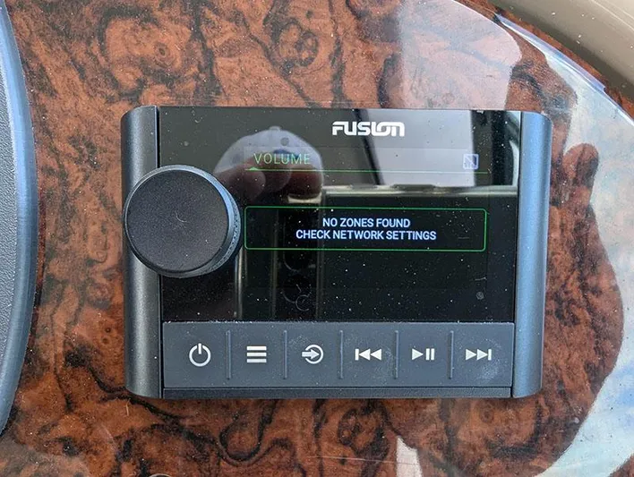 Diggin Deep Yacht Photos Pics 