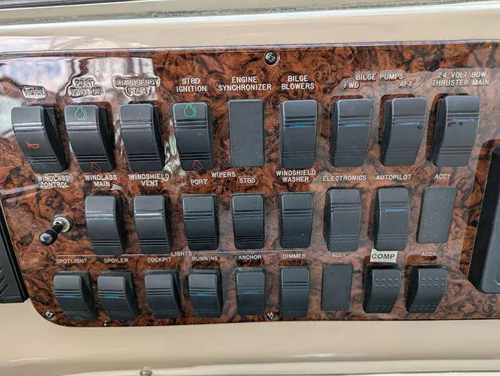 Diggin Deep Yacht Photos Pics 