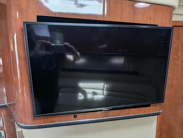 Diggin Deep Yacht Photos Pics 