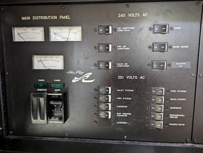 Diggin Deep Yacht Photos Pics 