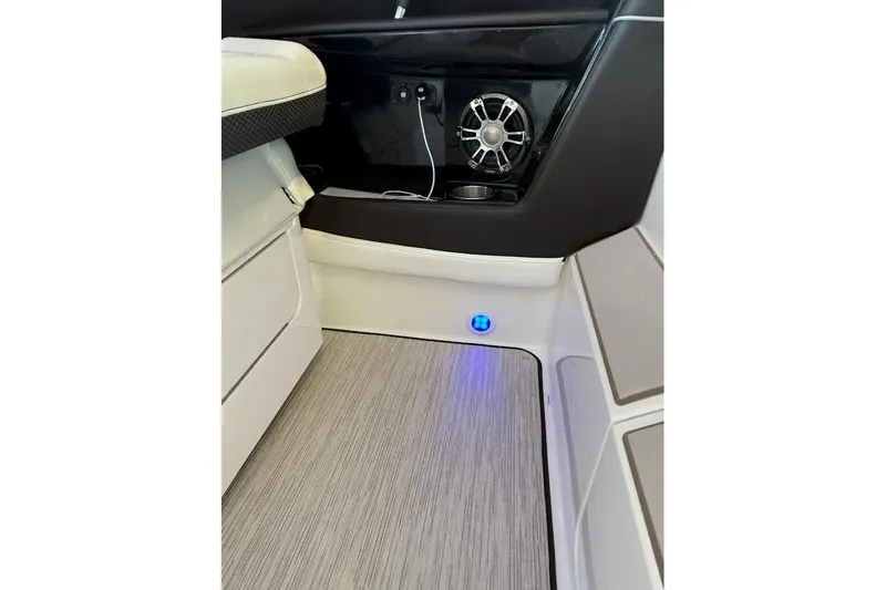 Manda Rae Too Yacht Photos Pics Interior of 2018 Sae Ray 38SLV OB boat with speaker and blue LED light.