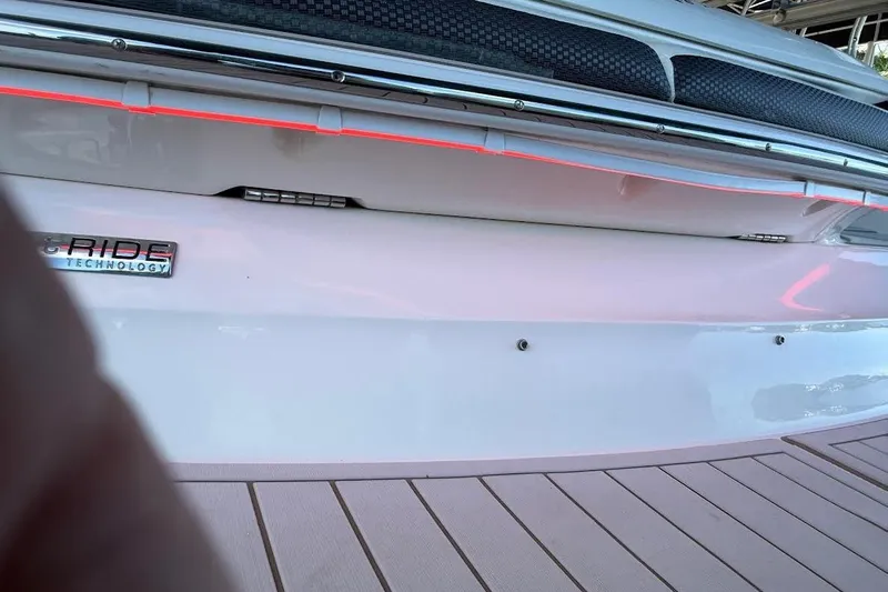 Manda Rae Too Yacht Photos Pics 2018 Sae Ray 38SLV OB boat with G-Ride Technology, rear view detail.