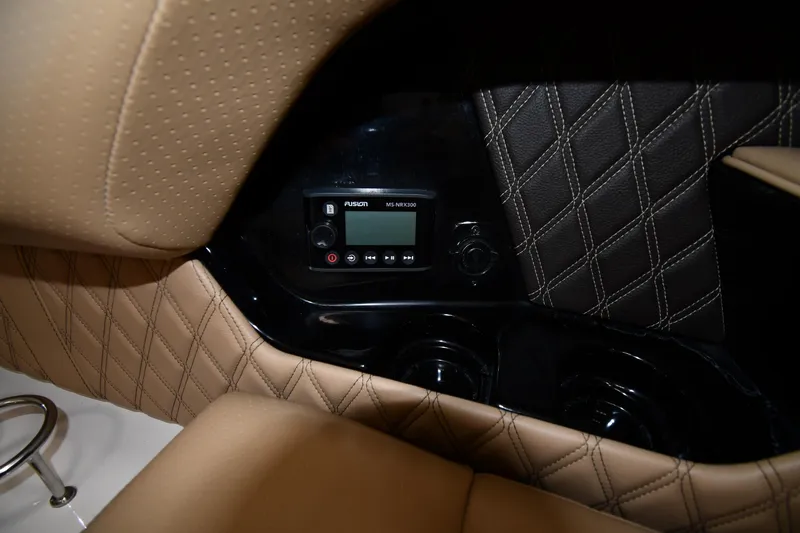  Yacht Photos Pics Luxurious interior of 2020 Sea Ray SLX 400 Outboard with Fusion MS-NRX300 audio system.