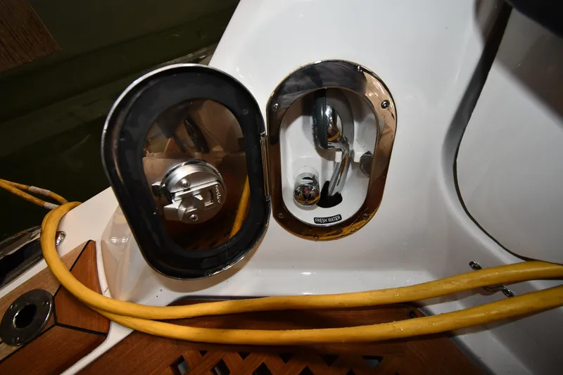  Yacht Photos Pics 2020 Sea Ray SLX 400 Outboard, fuel and fresh water access ports.