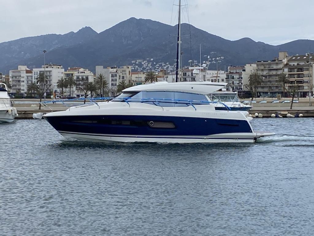 2021 Prestige 460