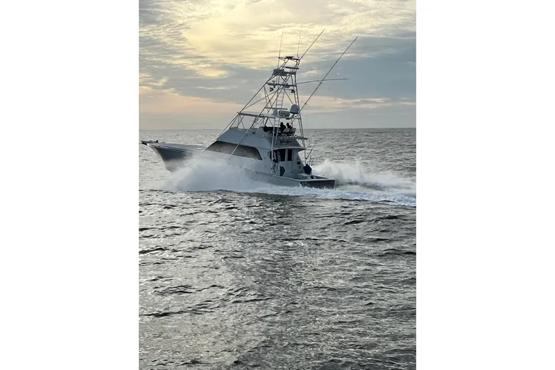 Covert Mission Yacht Photos Pics Covert Mission running back from Key West Viking Challenge