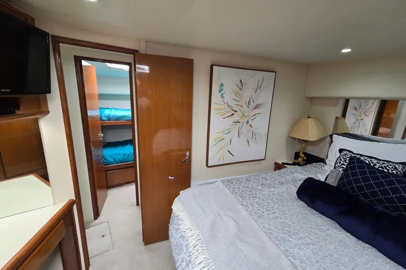 Covert Mission Yacht Photos Pics Luxurious master stateroom