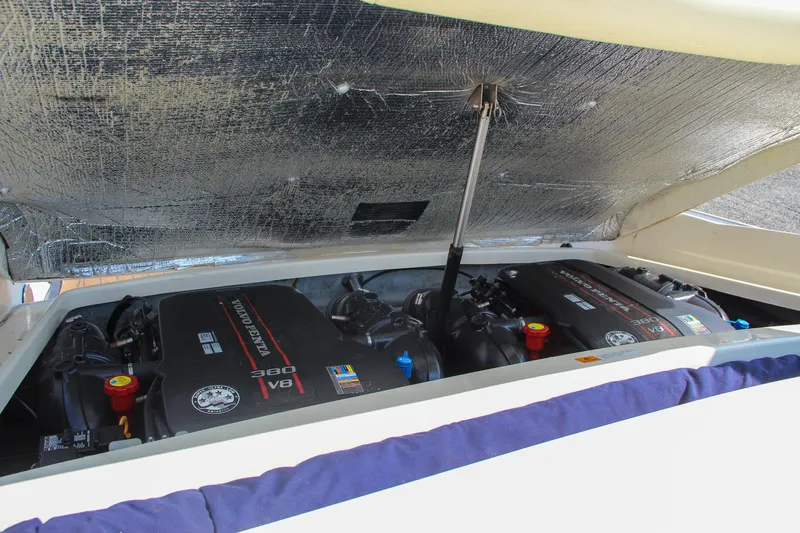 Wahoo Yacht Photos Pics 2013 Chris-Craft Launch 28 boat engine compartment with twin V8 engines.