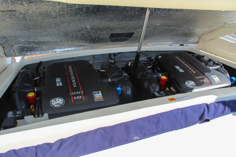 Wahoo Yacht Photos Pics 2013 Chris-Craft Launch 28 engine compartment with twin V8 engines.
