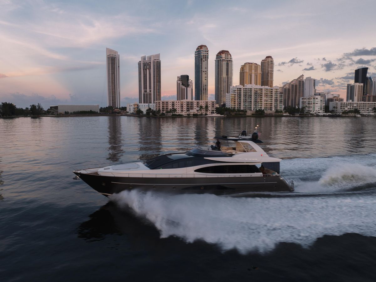 2012 Riva 75 