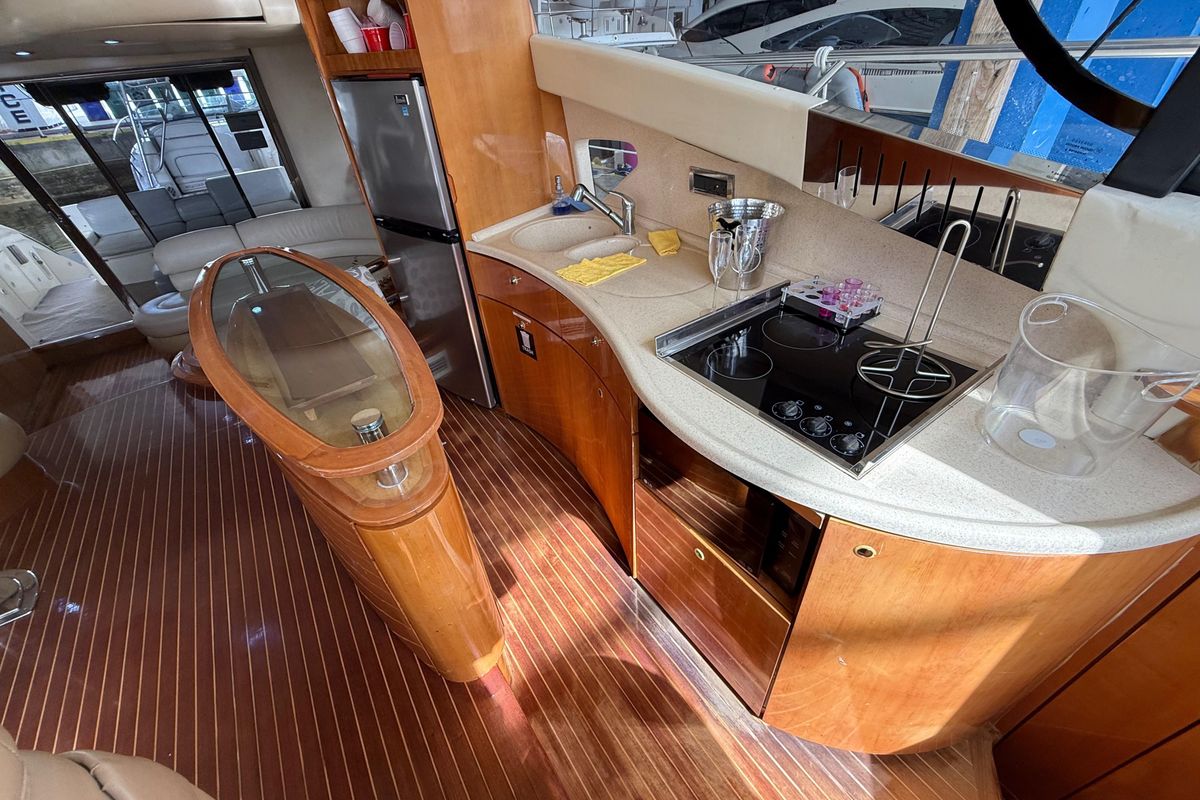 2006 Azimut 55 