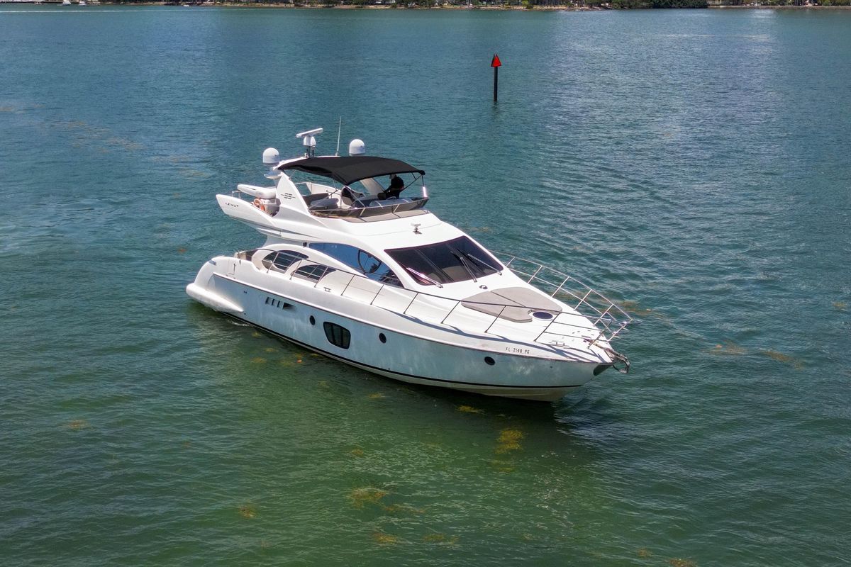 2006 Azimut 55 