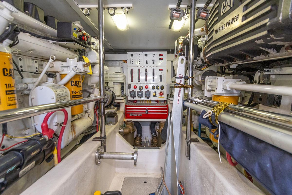 2009 Sabre 52 