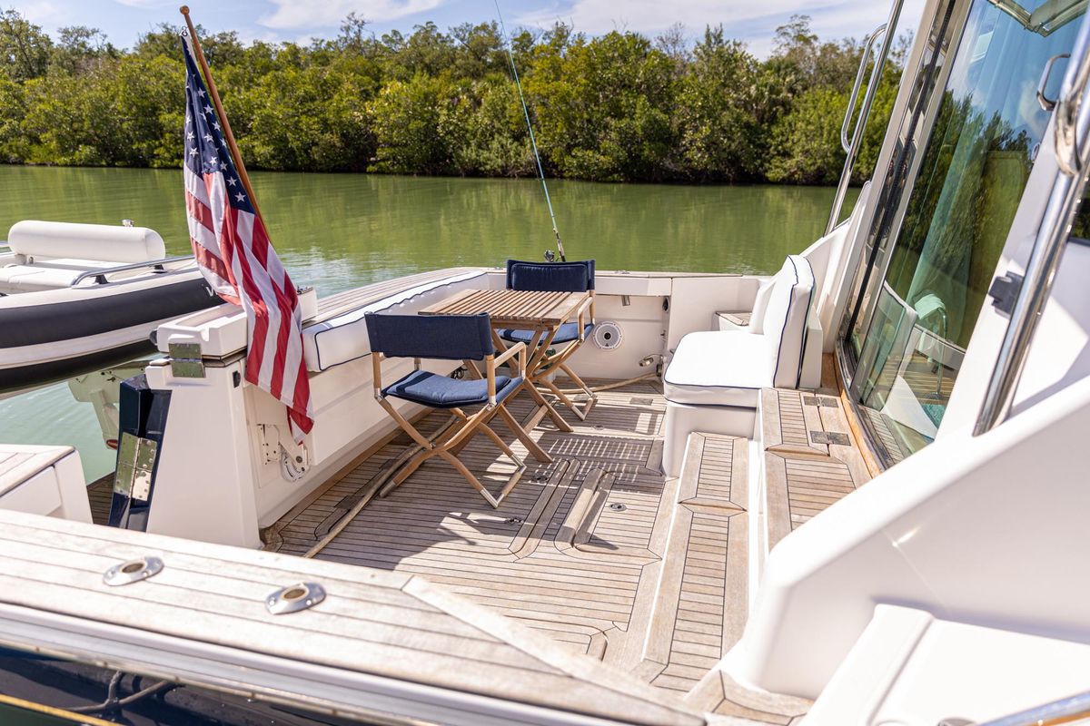 2009 Sabre 52 