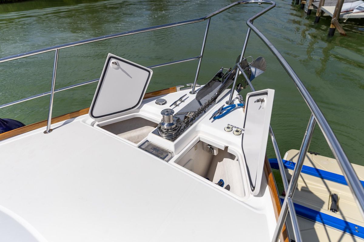 2009 Sabre 52 