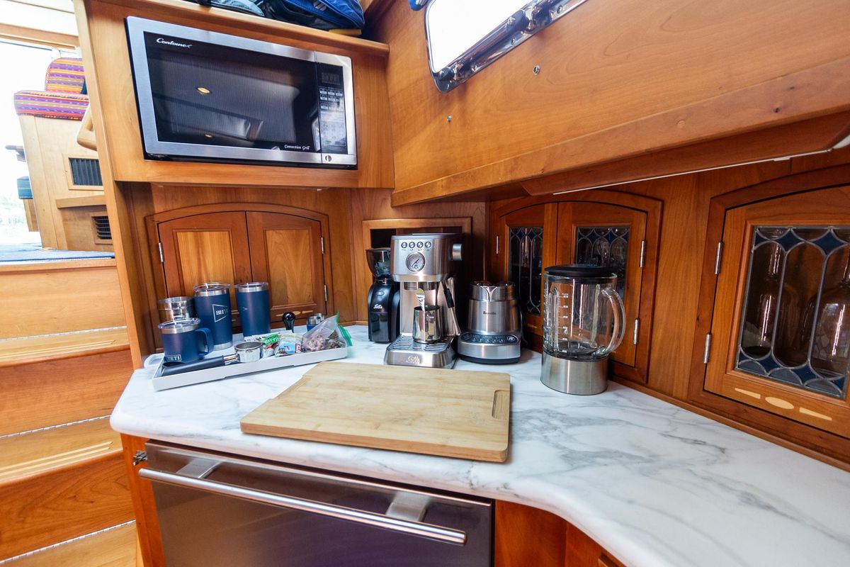 2009 Sabre 52 