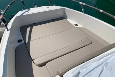 2021 Quicksilver Activ 605 Open