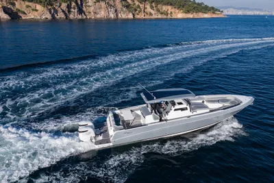Al Dhaen Wave Breaker 365