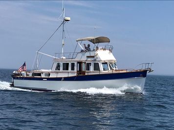 Grand Banks 42 Classic Trawler