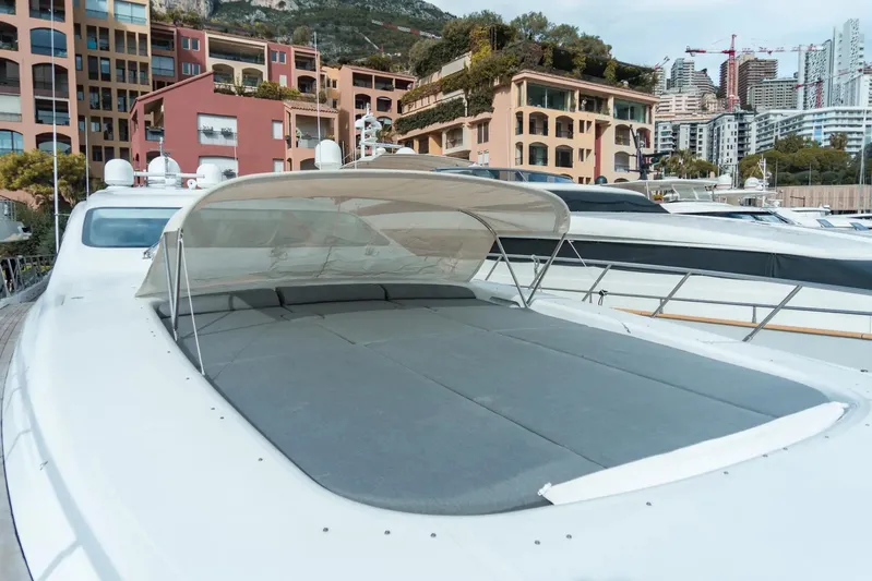 Splendida Yacht Photos Pics MANGUSTA 108