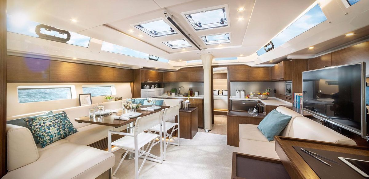 2023 Bavaria 54 