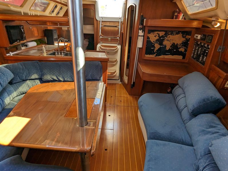 2001 Hunter 380