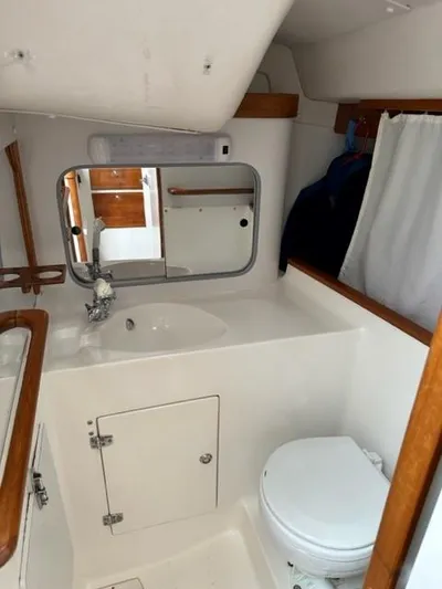 Mistral Yacht Photos Pics 