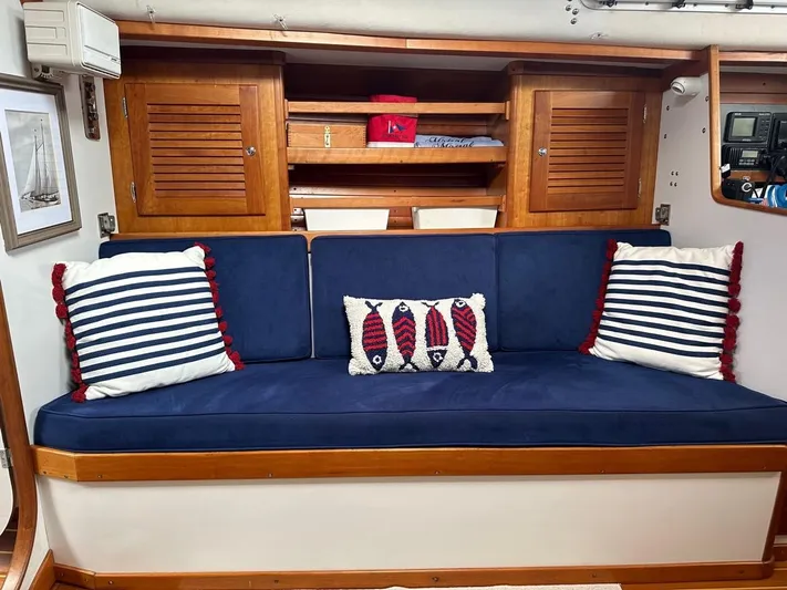 Mistral Yacht Photos Pics 