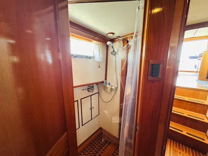 Liberty Yacht Photos Pics 