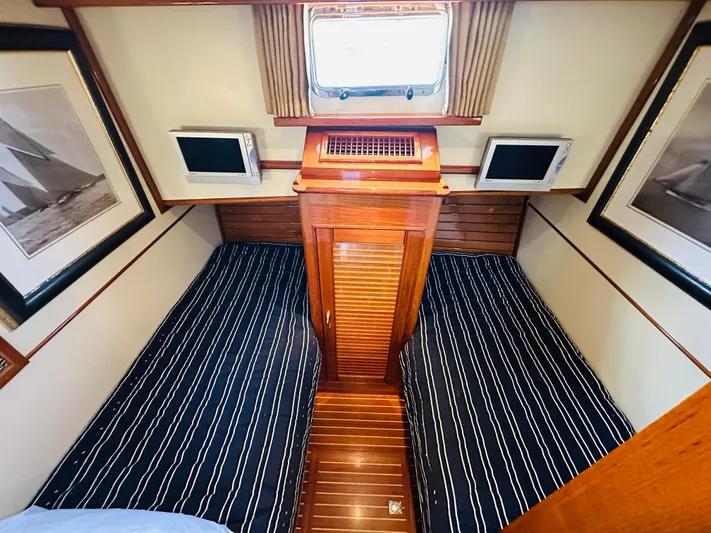 Liberty Yacht Photos Pics 