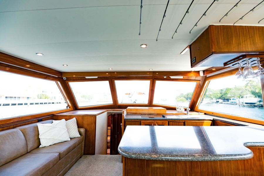 1985 Hatteras 55 Convertible