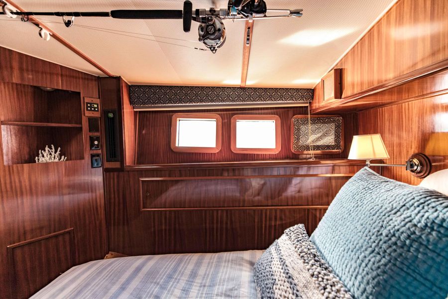 1985 Hatteras 55 Convertible