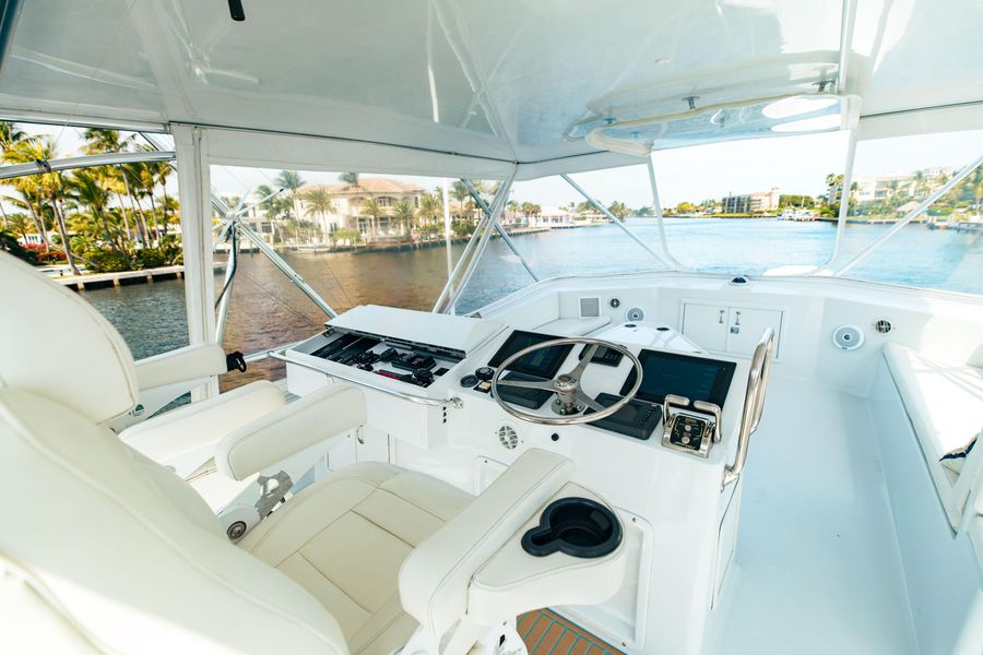 1985 Hatteras 55 Convertible