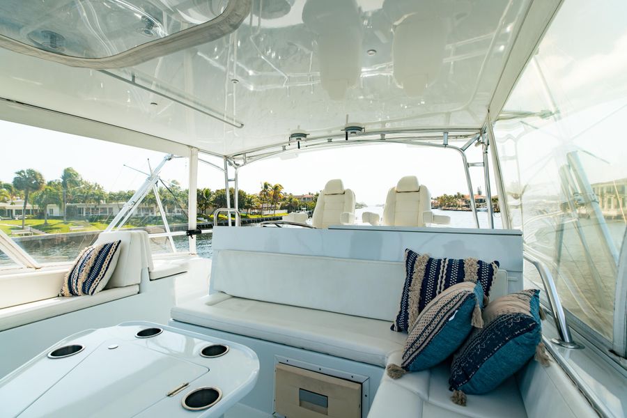 1985 Hatteras 55 Convertible