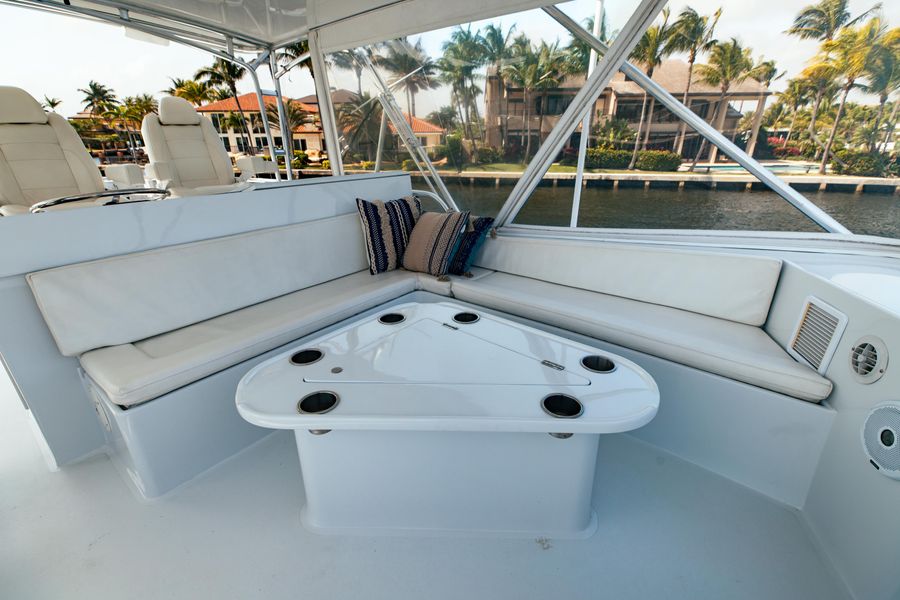 1985 Hatteras 55 Convertible