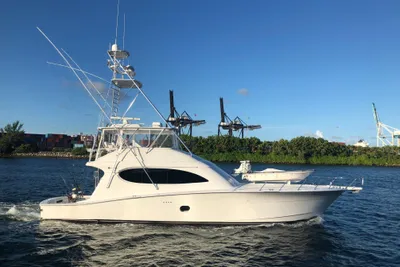 2006 Hatteras 64 Convertible
