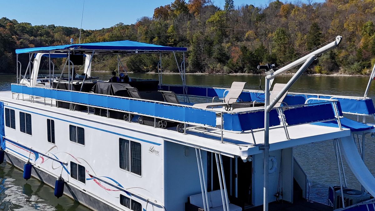 2006 Lakeview 70 