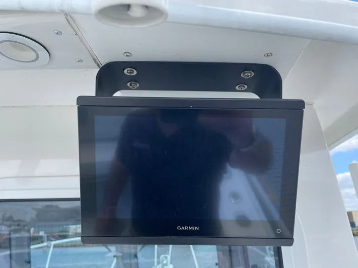  Yacht Photos Pics Garmin display on 2021 Steiger Craft 28 DV Chesapeake boat.