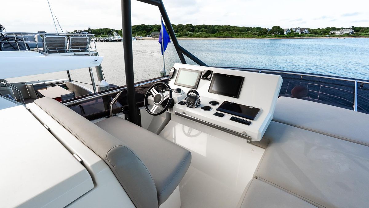 2019 Prestige 52 