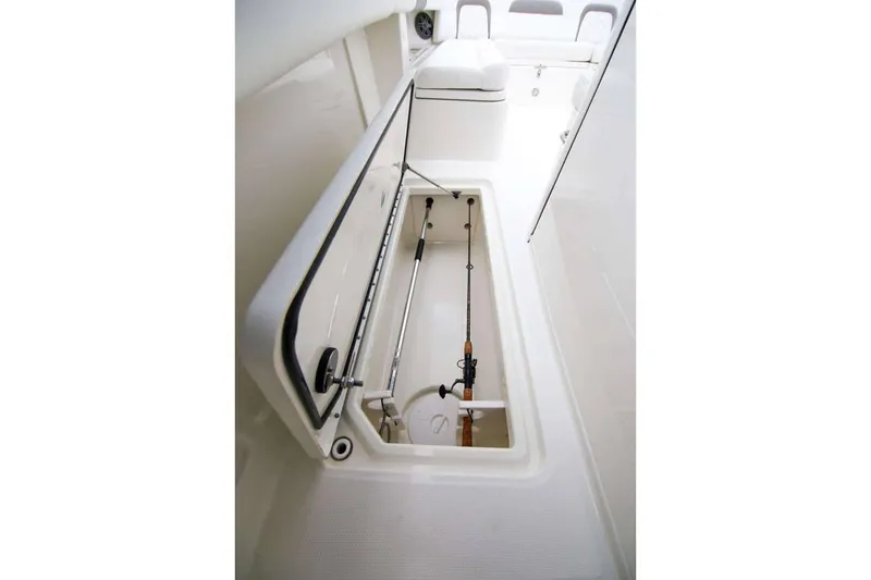  Yacht Photos Pics Manufacturer Provided Image