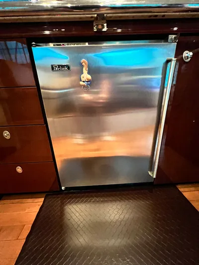 111 Yacht Photos Pics 