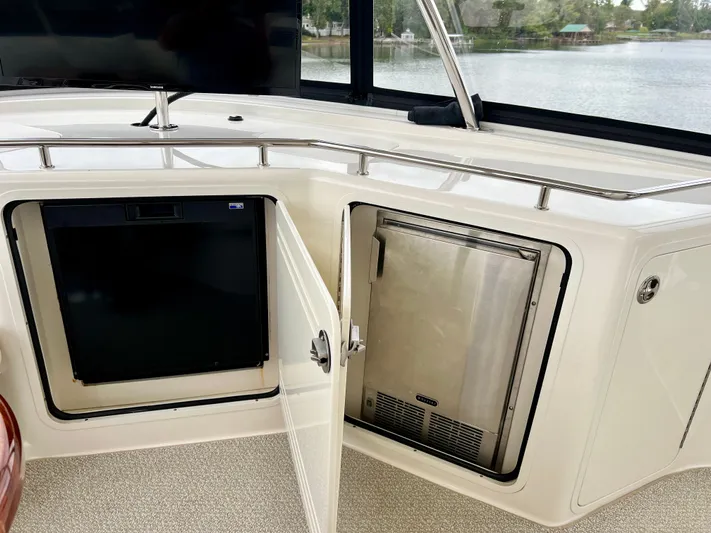 111 Yacht Photos Pics 