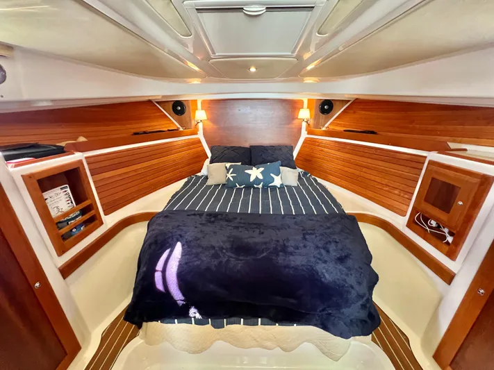 Si Lo Es Yacht Photos Pics 