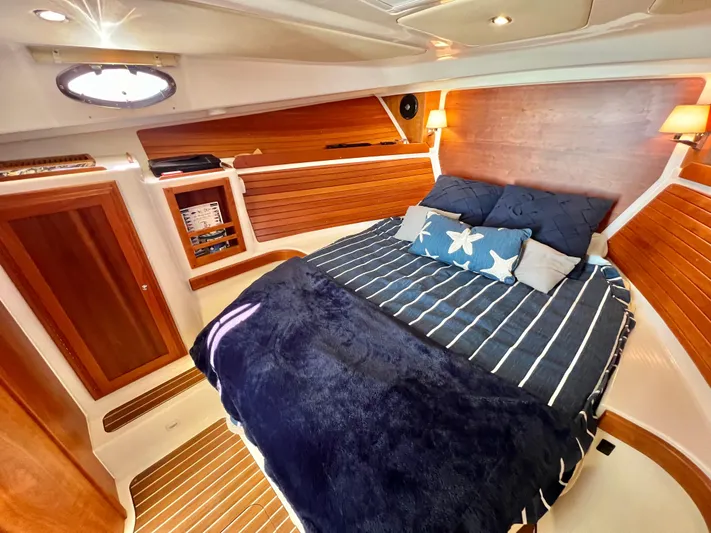 Si Lo Es Yacht Photos Pics 