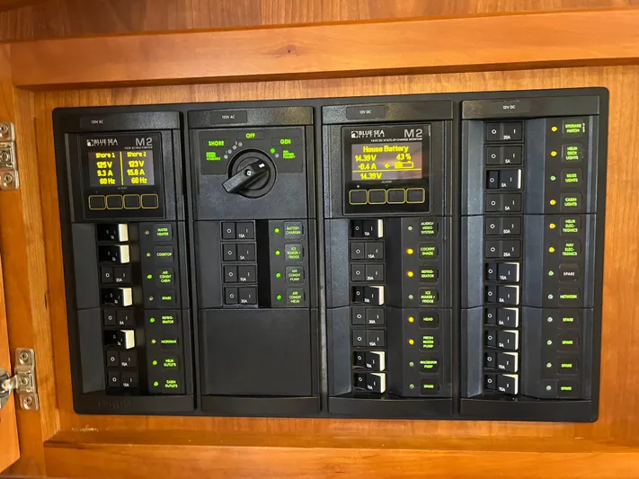 Si Lo Es Yacht Photos Pics 